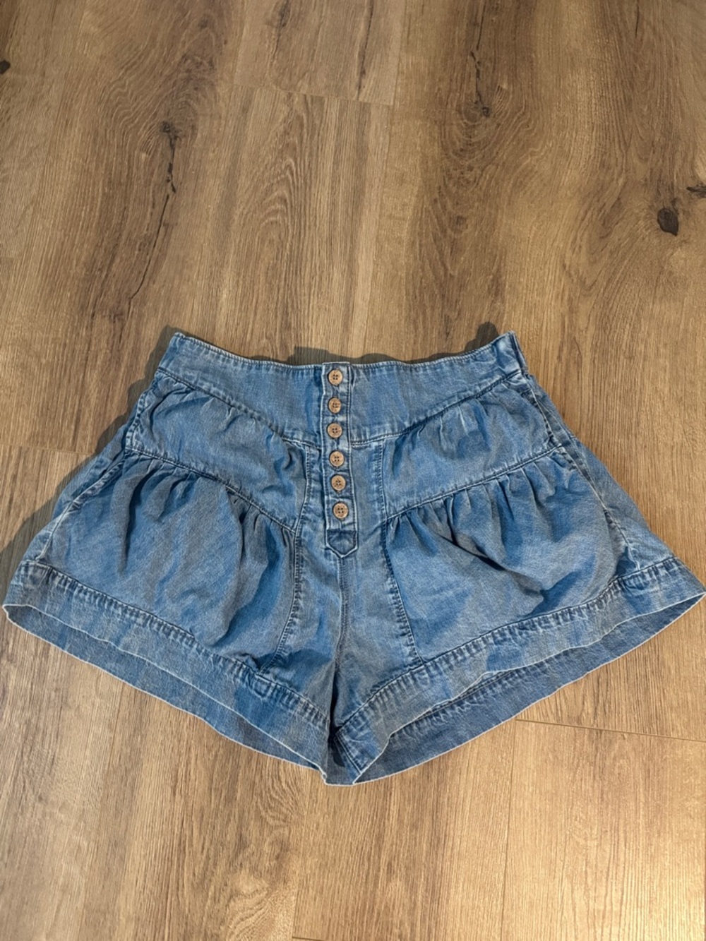 We The Free Light fleur High-Waist Button-Front Denim Shorts